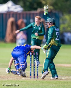 Attempted Stumping by Zak Damarell